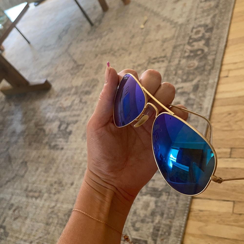 Bright blue raybans